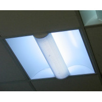 Растровый светильник люминесцентный врезной OTX 236