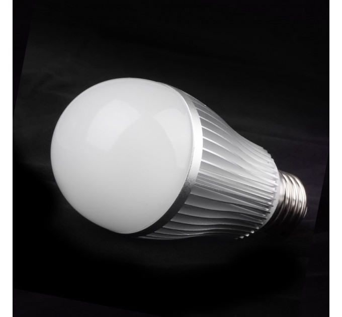 Цветная Лампа светодиодная LED 6W E27 RGB G60-R 220V