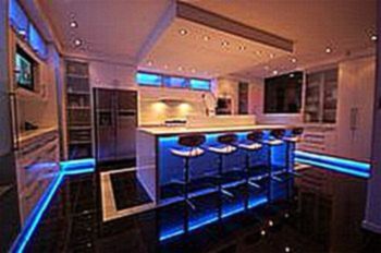 светодиодная подсветка кухни фото