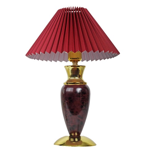 Купити настільну лампу в класичному стилі