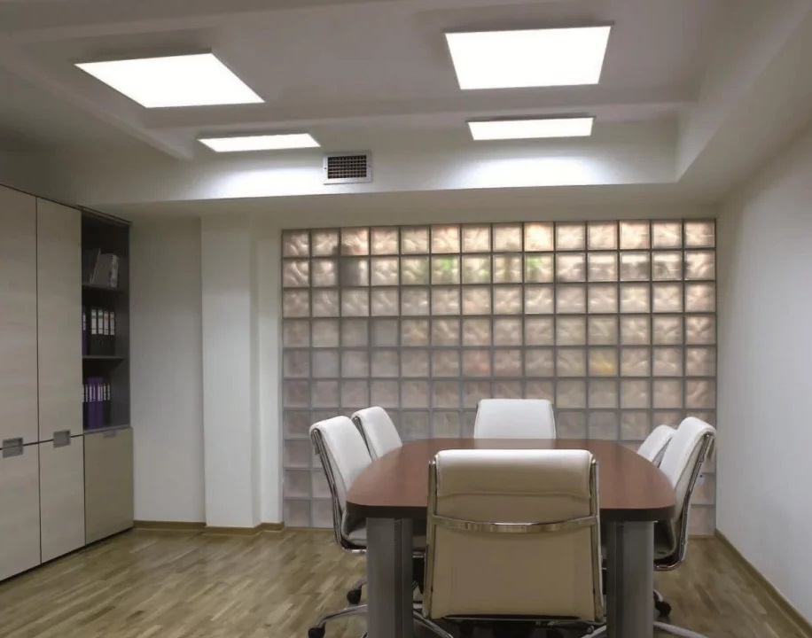 Світлодіодні панелі в кабінеті