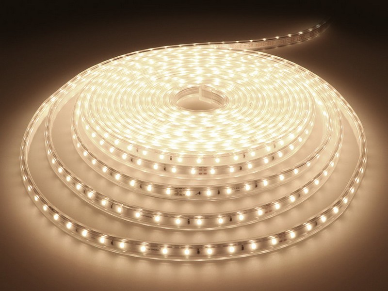 фото світлодіодної LED стрічки